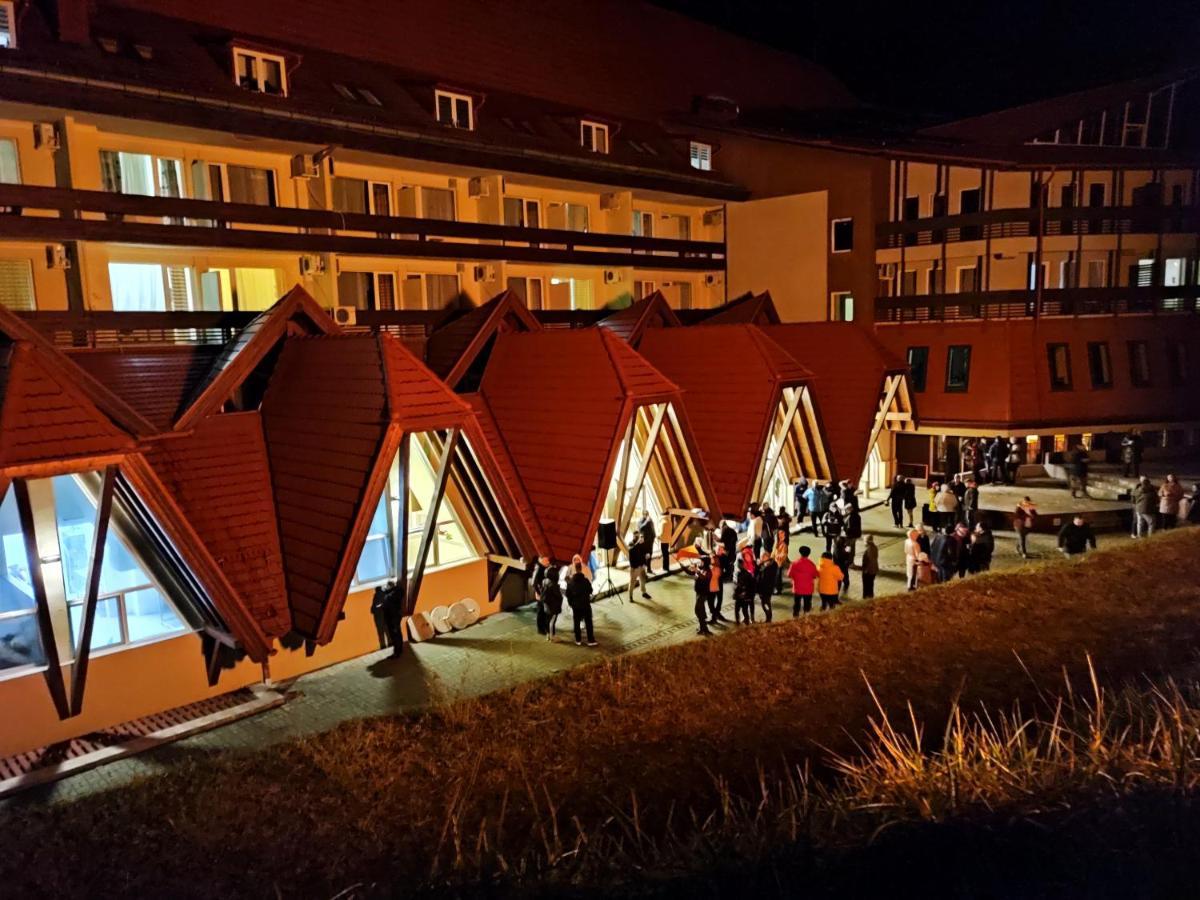 Hotel Ciucas BaileTusnad Eksteriør bilde
